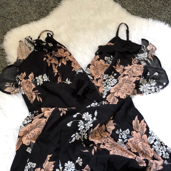 Privacy Please Karen Dress - Picture 3 of 8